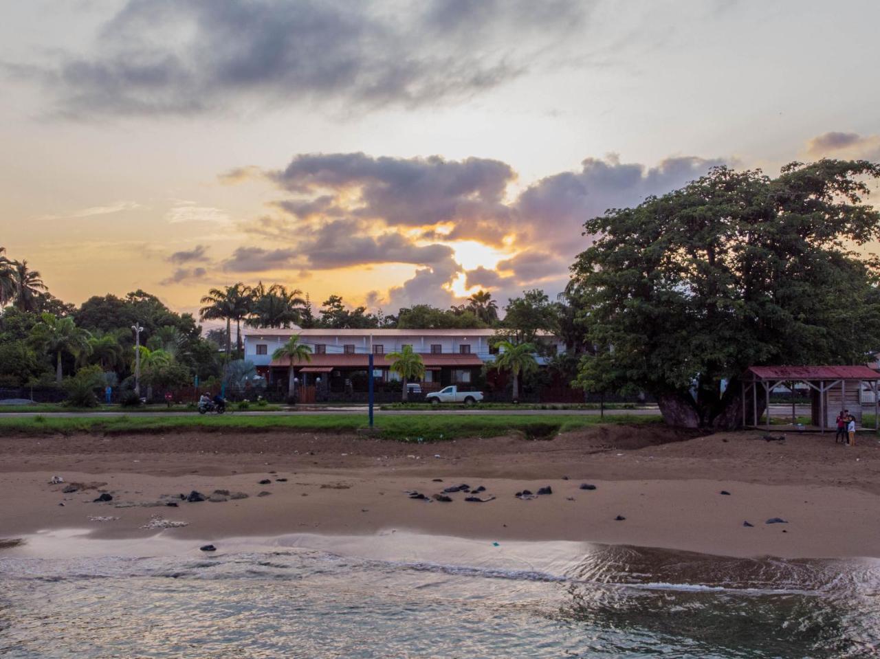 Hotel Emoyeni Gardens Sao Tome Exterior foto